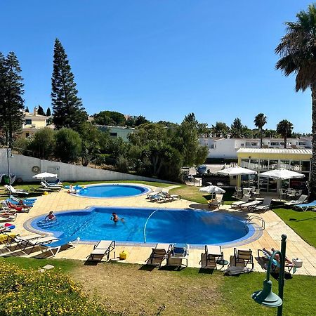 Apartamentos Santa Teresinha Alvor Exteriör bild