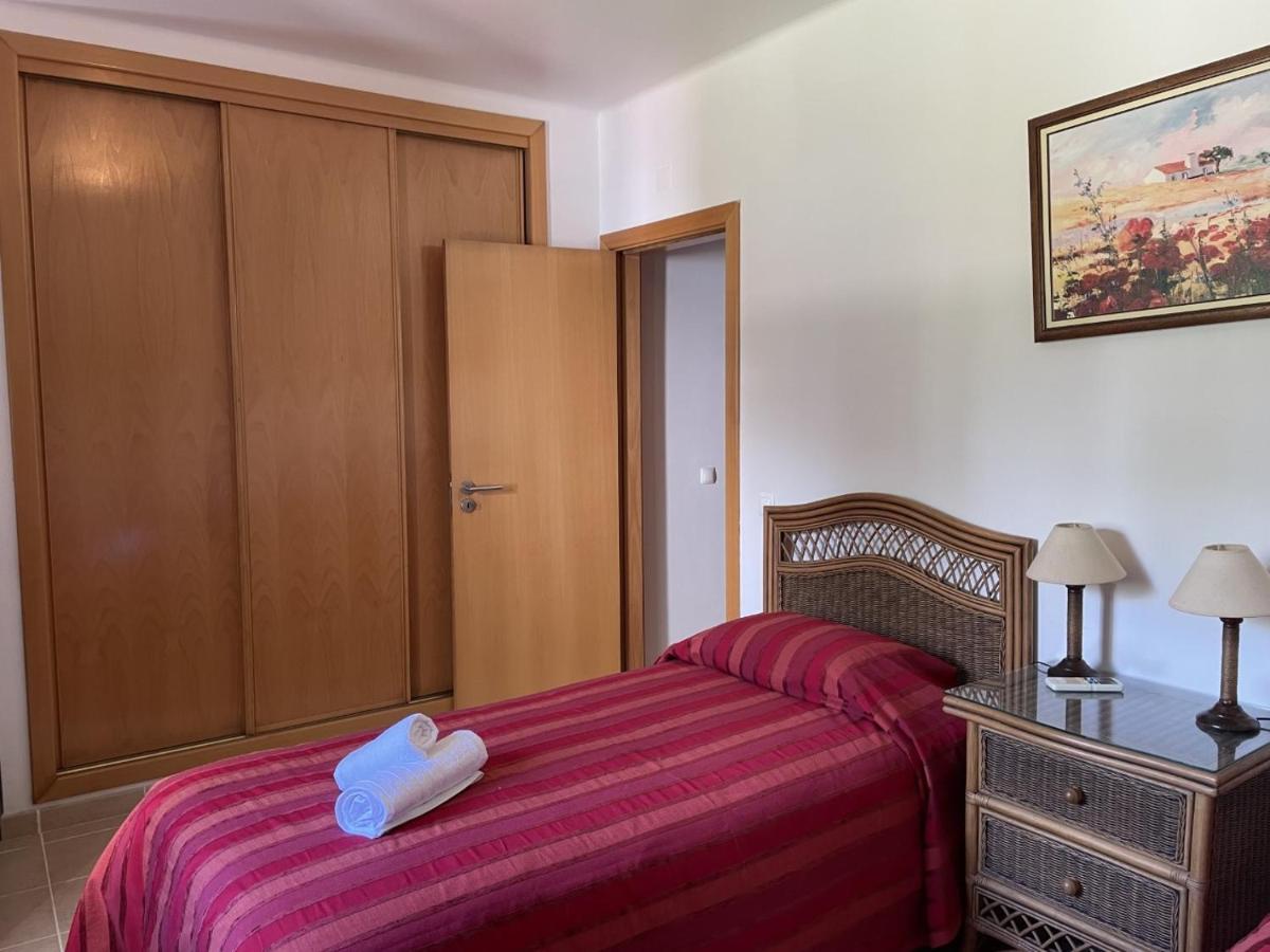 Apartamentos Santa Teresinha Alvor Exteriör bild