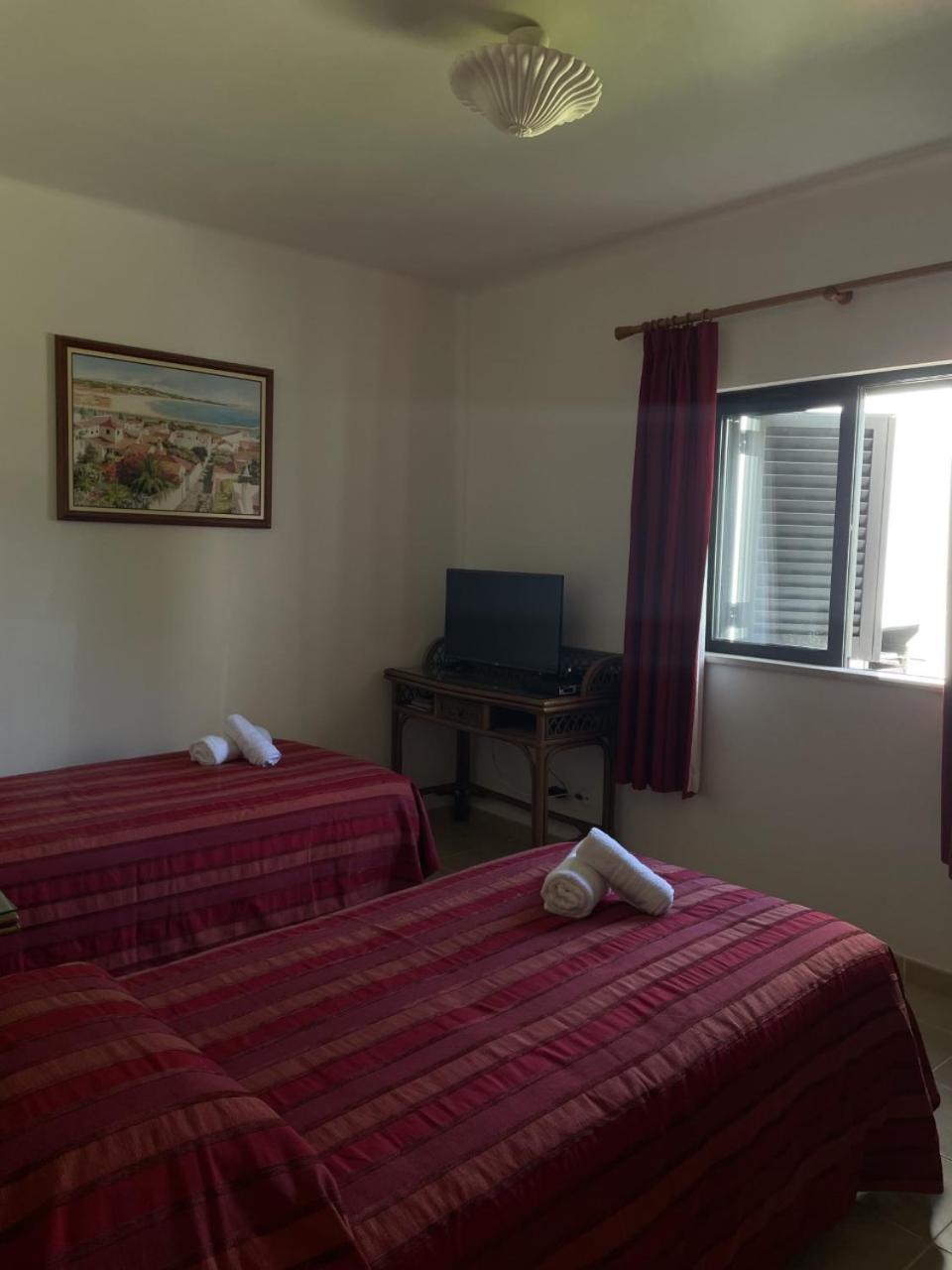 Apartamentos Santa Teresinha Alvor Exteriör bild