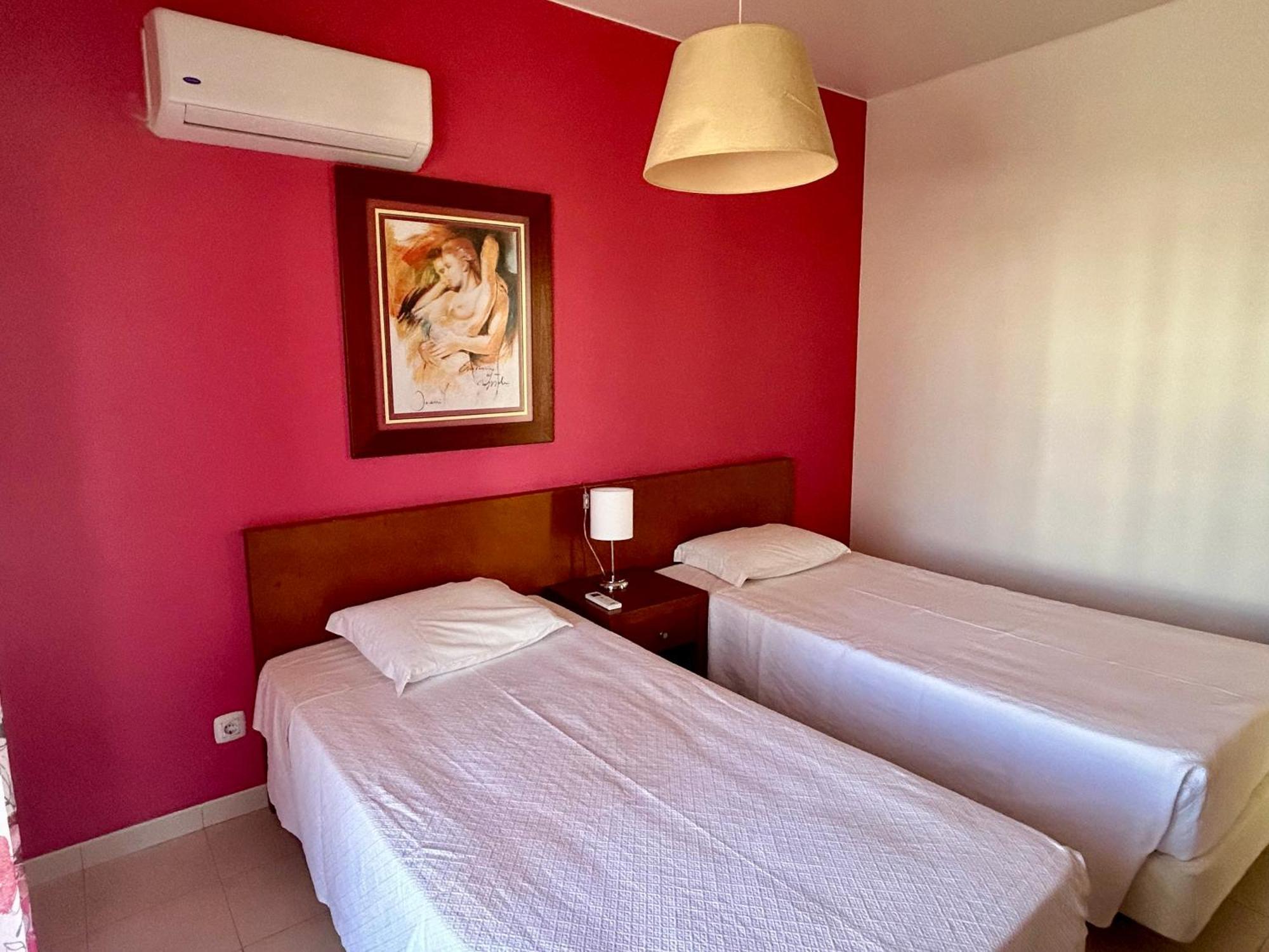 Apartamentos Santa Teresinha Alvor Exteriör bild