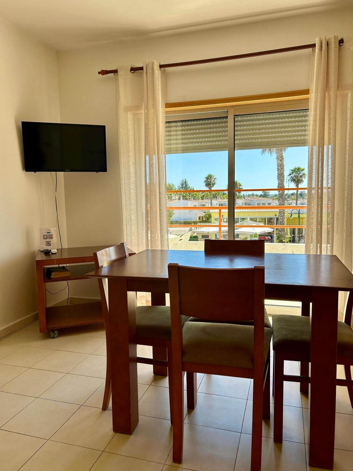 Apartamentos Santa Teresinha Alvor Exteriör bild