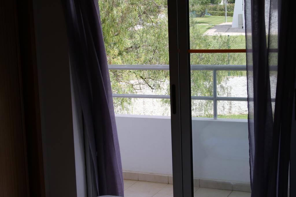 Apartamentos Santa Teresinha Alvor Exteriör bild
